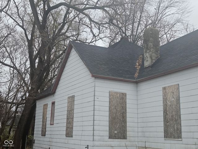 1520 1st Avenue, Terre Haute, IN 47807