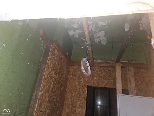 1520 1st Avenue, Terre Haute, IN 47807