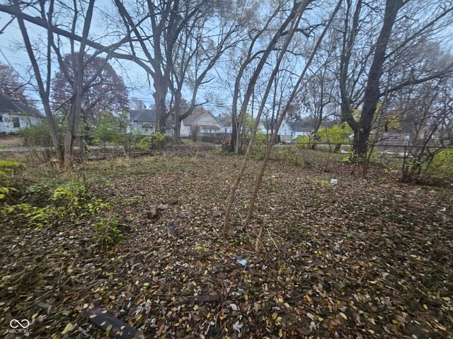 1520 1st Avenue, Terre Haute, IN 47807