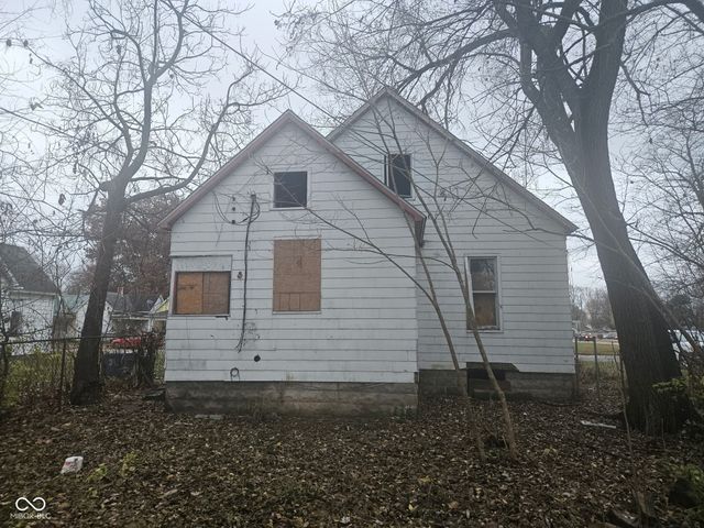 1520 1st Avenue, Terre Haute, IN 47807