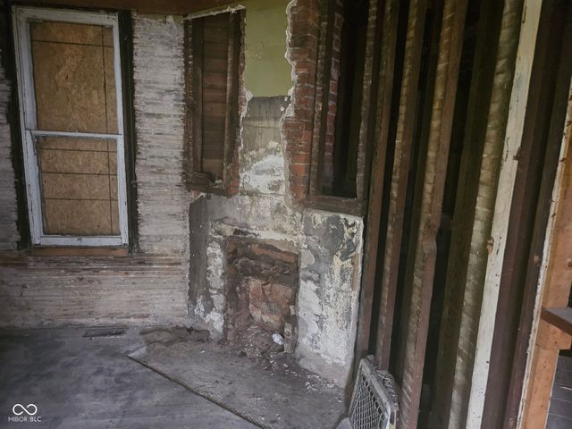 1520 1st Avenue, Terre Haute, IN 47807