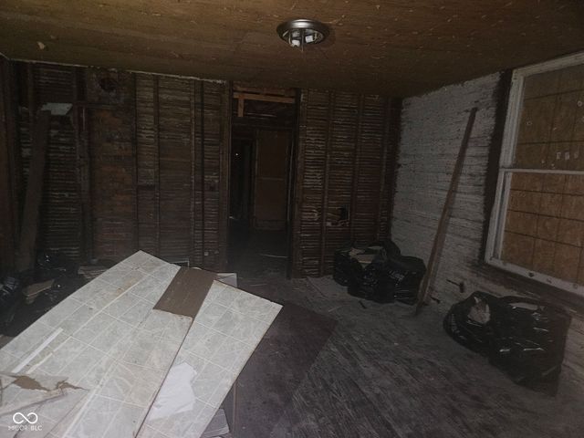 1520 1st Avenue, Terre Haute, IN 47807