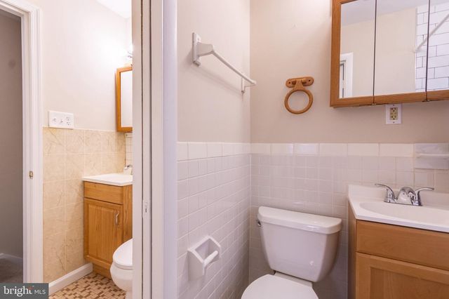 8120 NORWOOD DR, Alexandria, VA 22309
