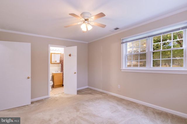 8120 NORWOOD DR, Alexandria, VA 22309