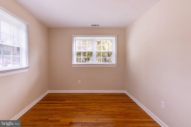 8120 NORWOOD DR, Alexandria, VA 22309