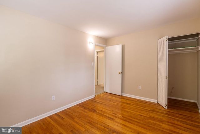 8120 NORWOOD DR, Alexandria, VA 22309