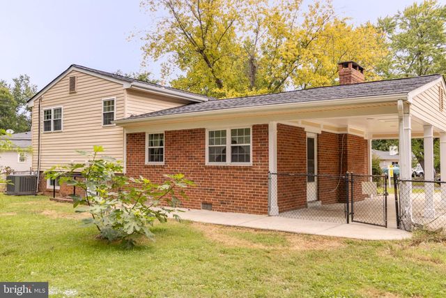 8120 NORWOOD DR, Alexandria, VA 22309