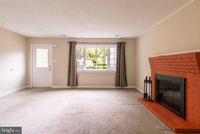 8120 NORWOOD DR, Alexandria, VA 22309