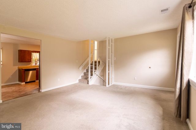 8120 NORWOOD DR, Alexandria, VA 22309
