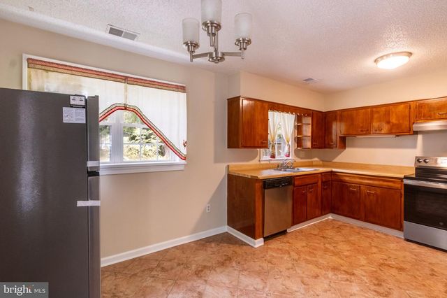 8120 NORWOOD DR, Alexandria, VA 22309