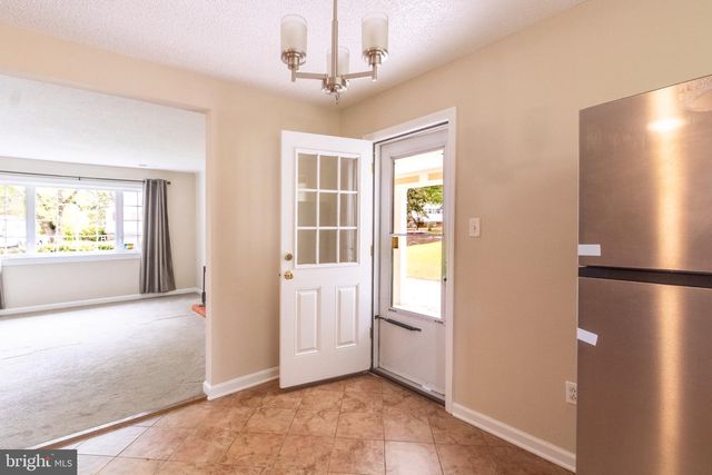 8120 NORWOOD DR, Alexandria, VA 22309