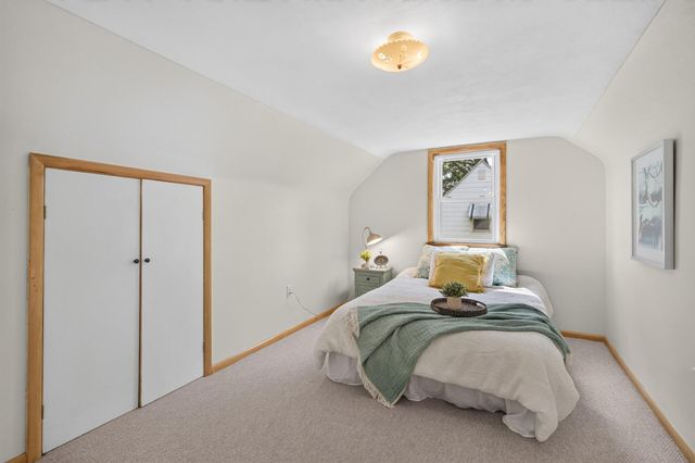 2663 16th Avenue E, North Saint Paul, MN 55109