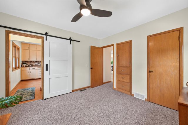 2663 16th Avenue E, North Saint Paul, MN 55109