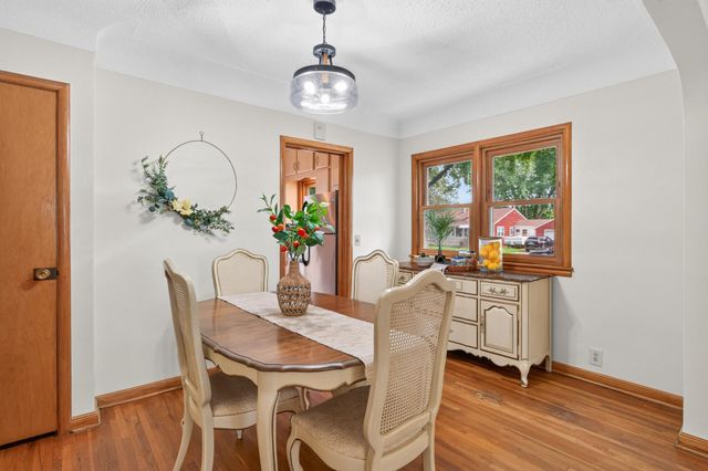 2663 16th Avenue E, North Saint Paul, MN 55109