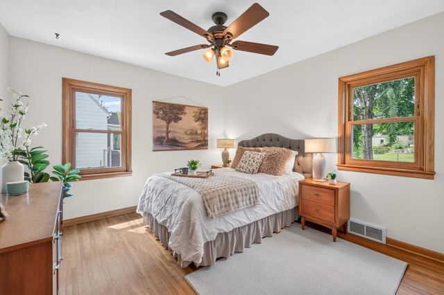 2663 16th Avenue E, North Saint Paul, MN 55109