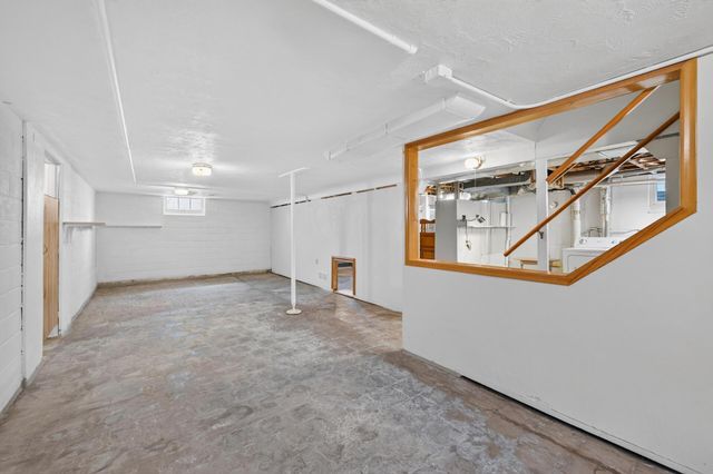 2663 16th Avenue E, North Saint Paul, MN 55109