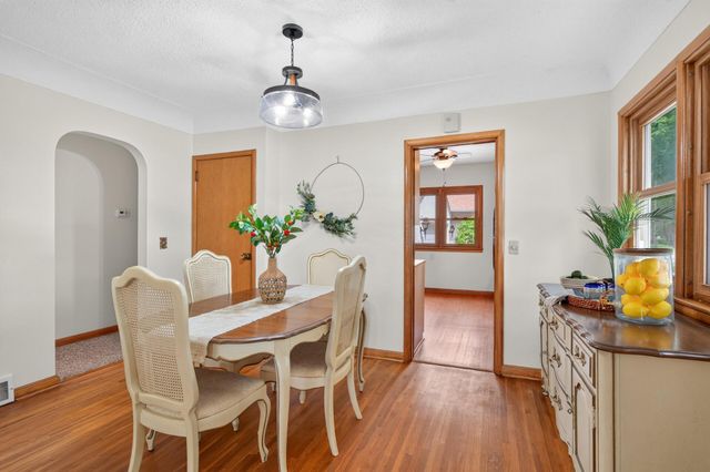 2663 16th Avenue E, North Saint Paul, MN 55109