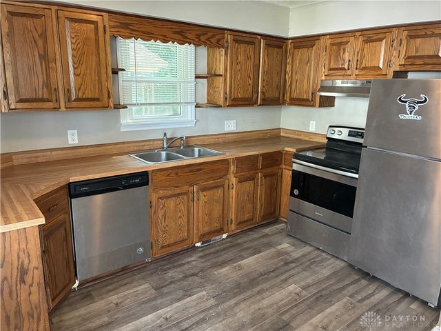 702 Allenwood Court, Dayton, OH 45420