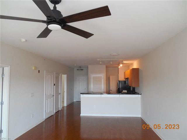 388 Boush St Unit 421, Norfolk, VA 23510