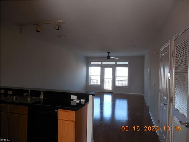 388 Boush St Unit 421, Norfolk, VA 23510