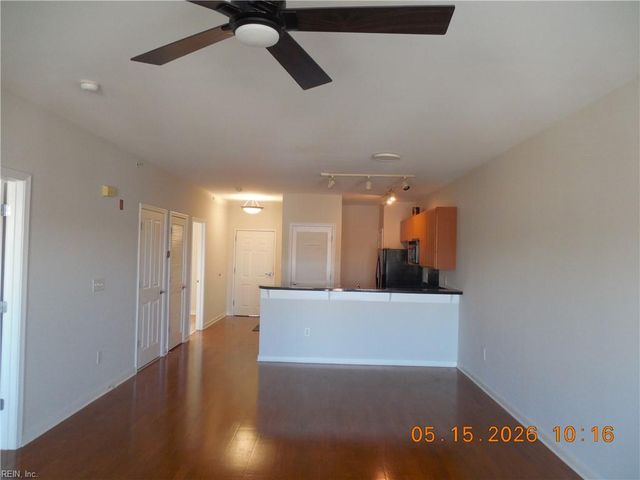 388 Boush St Unit 421, Norfolk, VA 23510