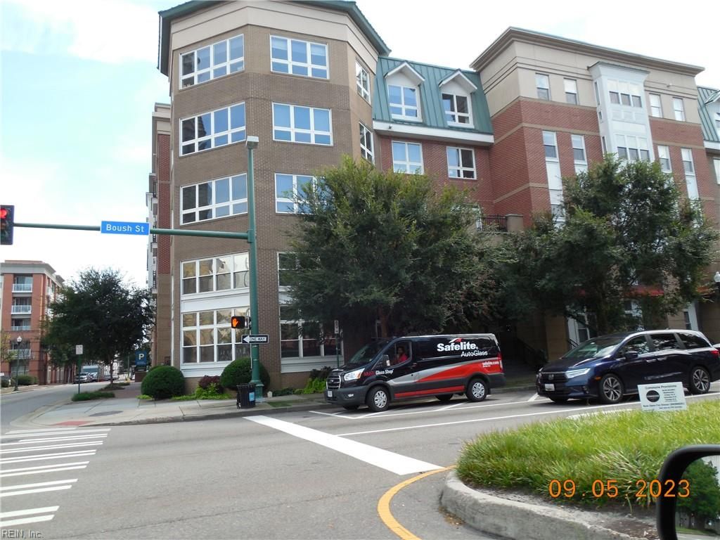388 Boush St Unit 421, Norfolk, VA 23510