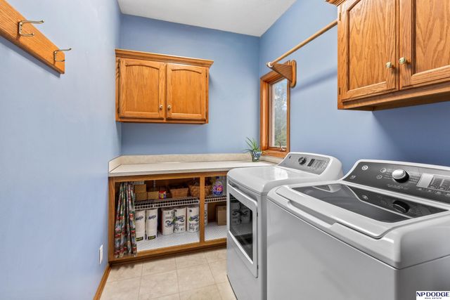 9235 Bayberry Road, La Vista, NE 68128