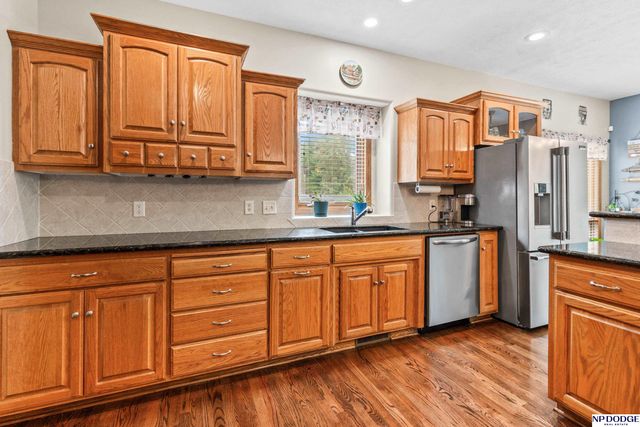 9235 Bayberry Road, La Vista, NE 68128