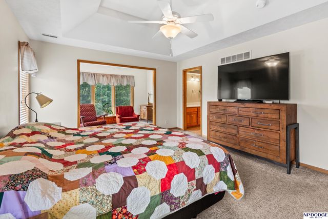 9235 Bayberry Road, La Vista, NE 68128