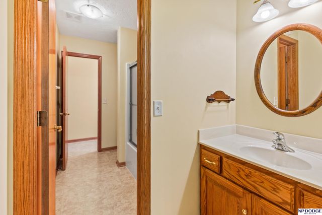 9235 Bayberry Road, La Vista, NE 68128