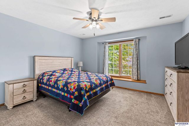 9235 Bayberry Road, La Vista, NE 68128