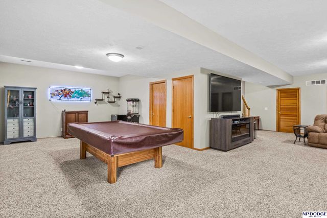 9235 Bayberry Road, La Vista, NE 68128
