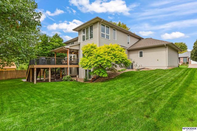 9235 Bayberry Road, La Vista, NE 68128