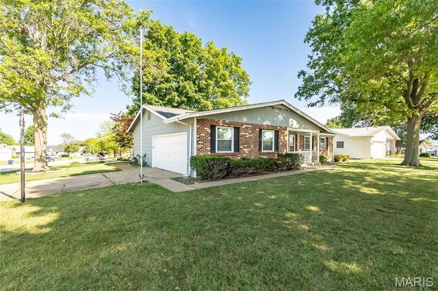 11716 Minot Drive, Bridgeton, MO 63044