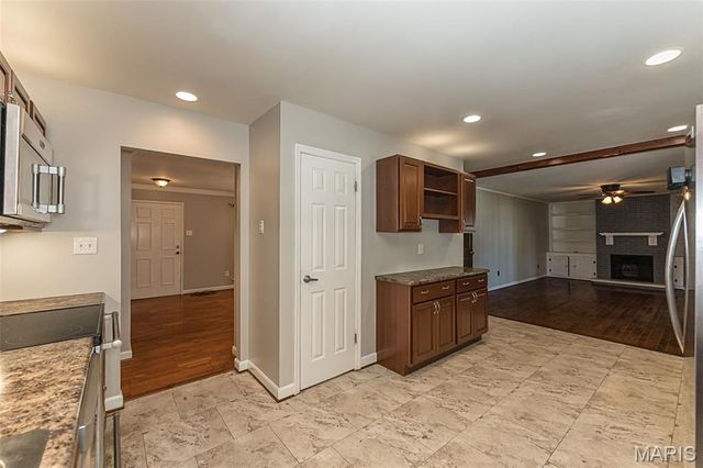 11716 Minot Drive, Bridgeton, MO 63044