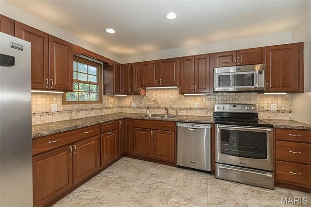11716 Minot Drive, Bridgeton, MO 63044