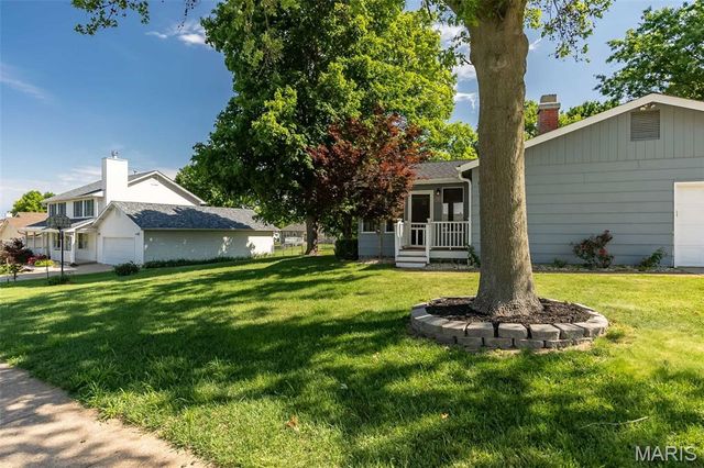 11716 Minot Drive, Bridgeton, MO 63044
