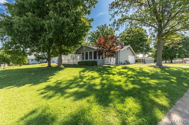 11716 Minot Drive, Bridgeton, MO 63044