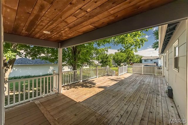 11716 Minot Drive, Bridgeton, MO 63044