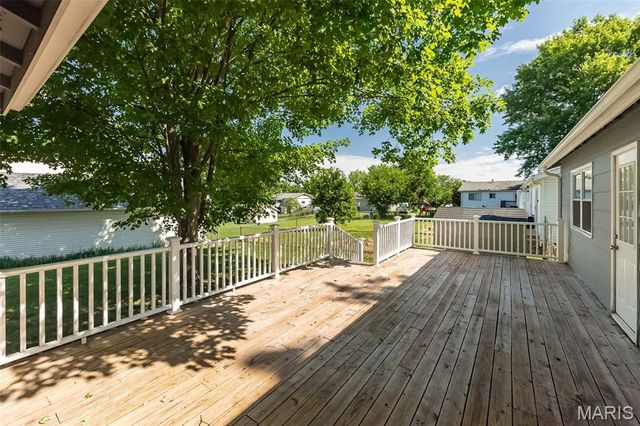11716 Minot Drive, Bridgeton, MO 63044