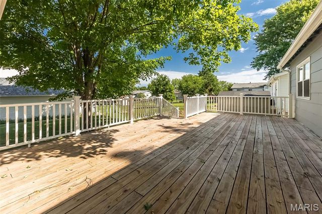11716 Minot Drive, Bridgeton, MO 63044
