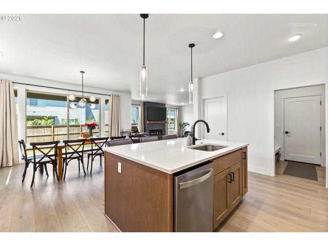 3628 HAZELNUT St, Forest Grove, OR 97116