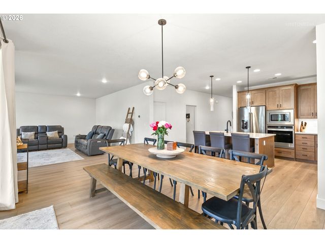 3628 HAZELNUT St, Forest Grove, OR 97116