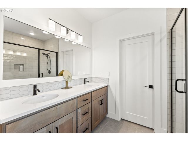 3628 HAZELNUT St, Forest Grove, OR 97116