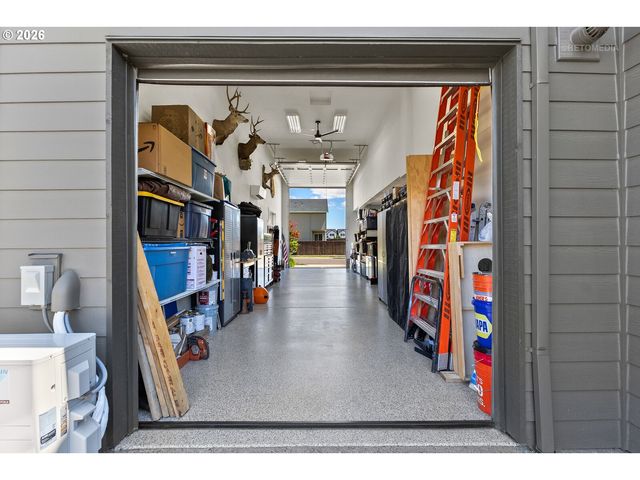 3628 HAZELNUT St, Forest Grove, OR 97116