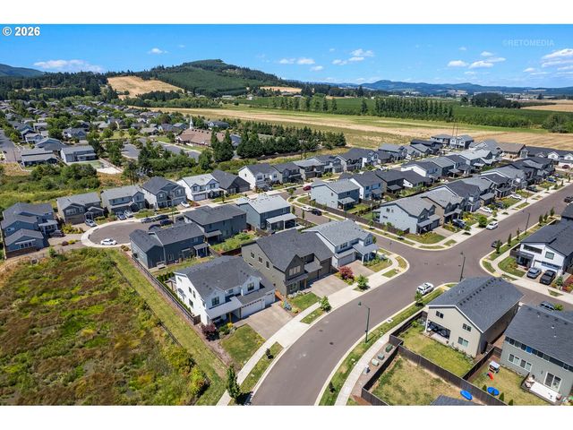 3628 HAZELNUT St, Forest Grove, OR 97116
