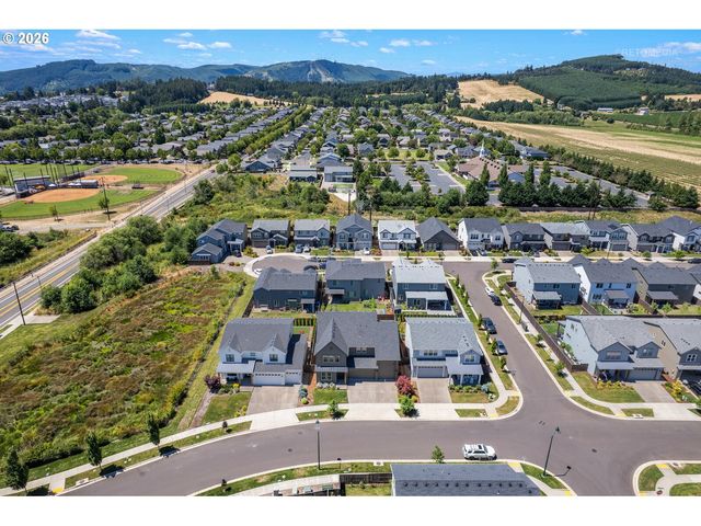 3628 HAZELNUT St, Forest Grove, OR 97116