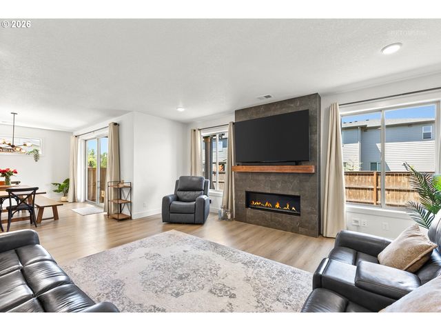3628 HAZELNUT St, Forest Grove, OR 97116