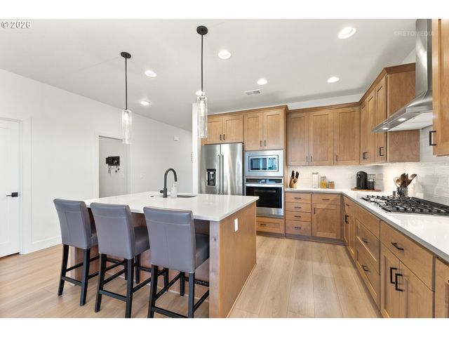 3628 HAZELNUT St, Forest Grove, OR 97116