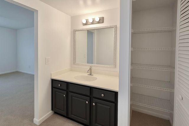 1739 Embassy Drive 202, West Palm Beach, FL 33401